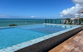 Tamandaré Luxo, Flat Pé na Areia, Piscina Infinita, Suíte Queen e Recepção 24h